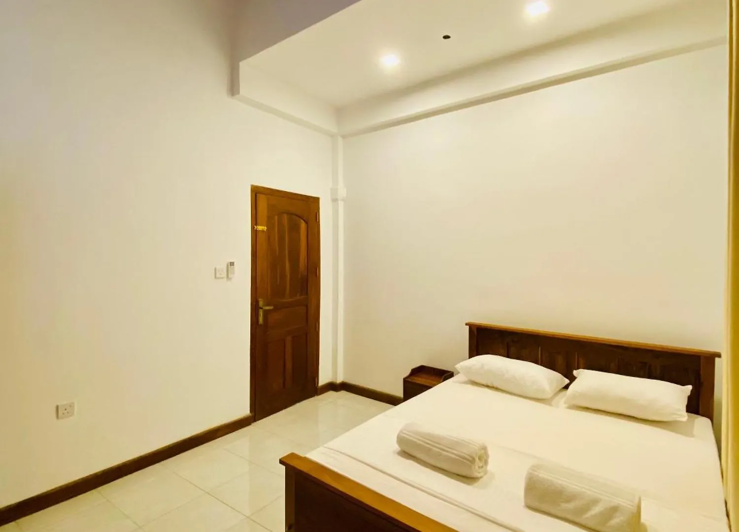 Aussie Lanka Hotel Gurudeniya